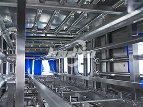 Máquina lavadora de cajas