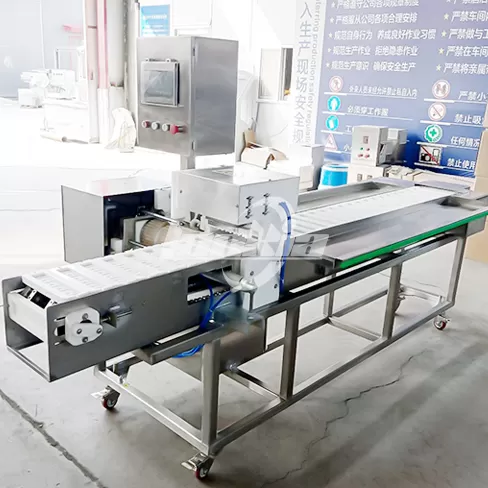 Máquina automática para brochetas de carne