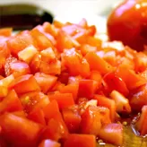 Cubitos de tomate