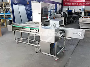 Máquina automática para brochetas de carne